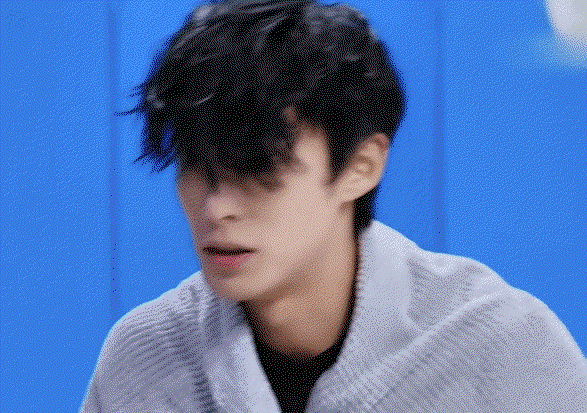 WfGkcu.gif