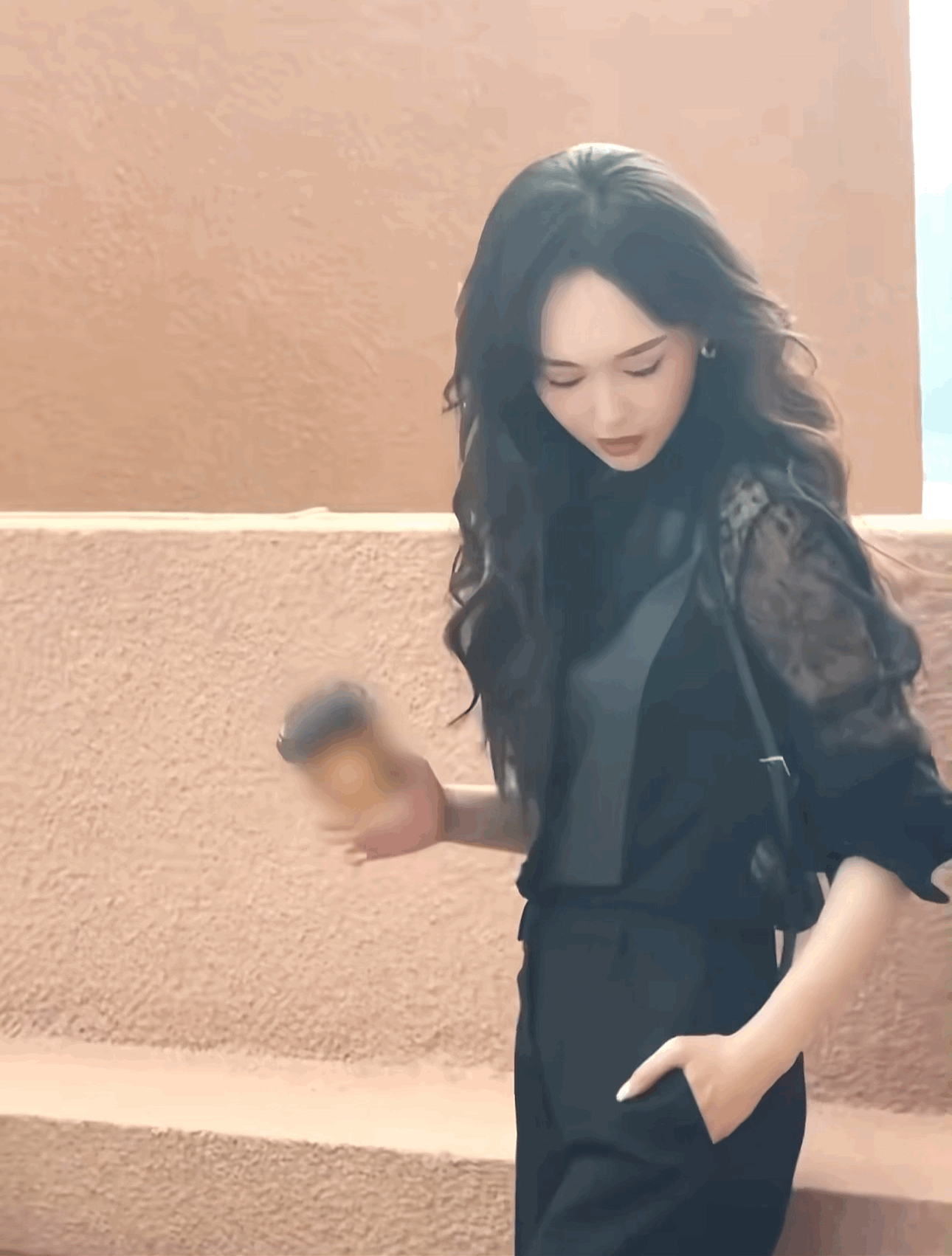 WhMmeG.gif