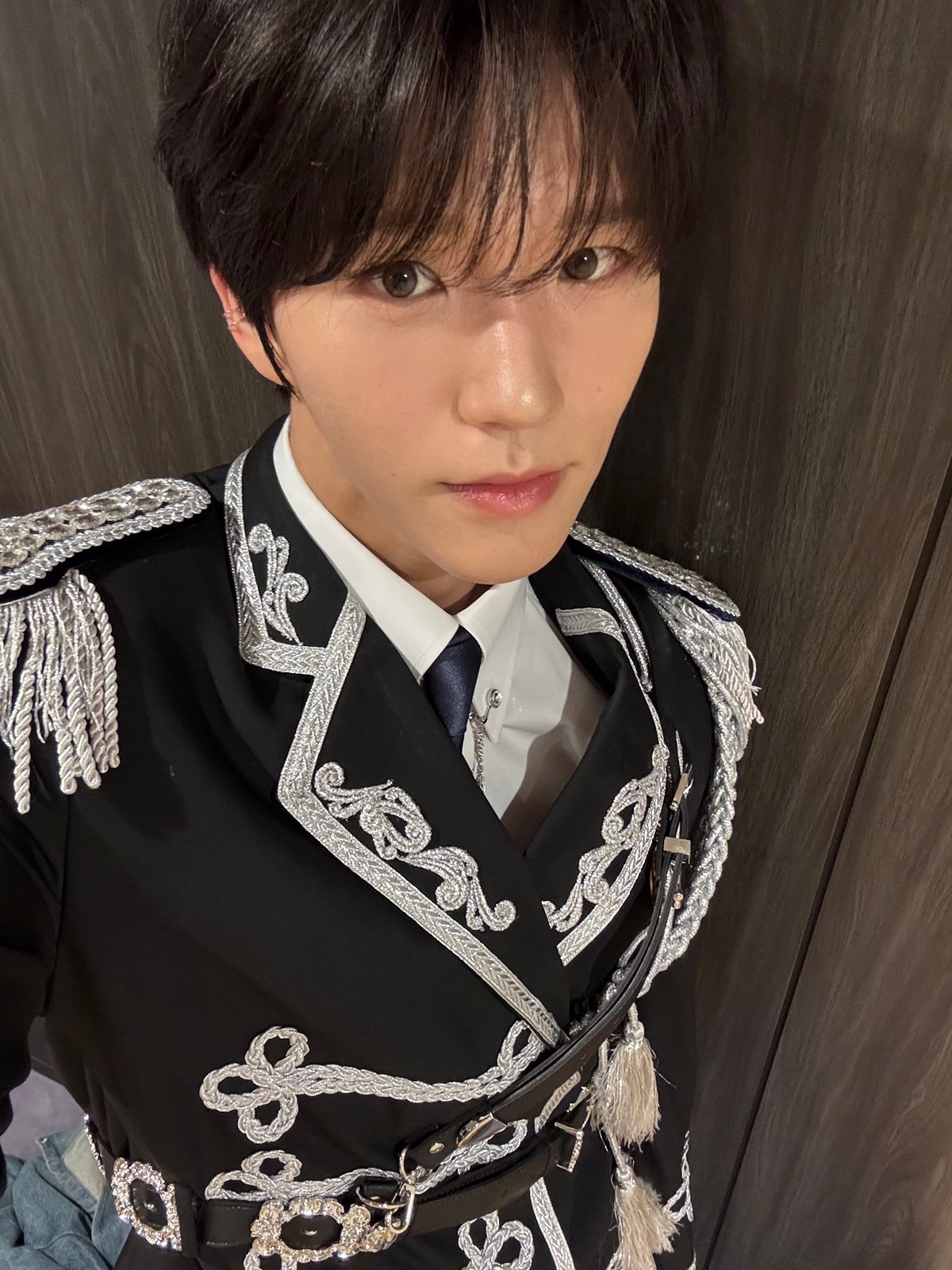 WhkhJS