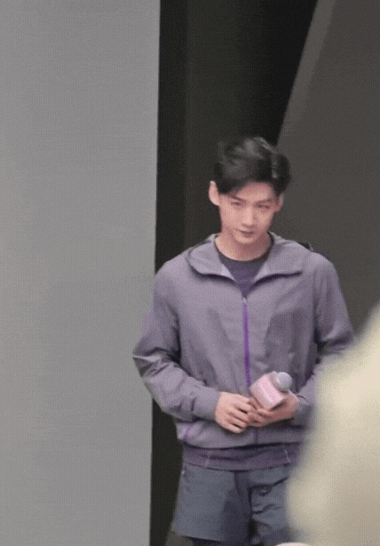 WkDMfo.gif
