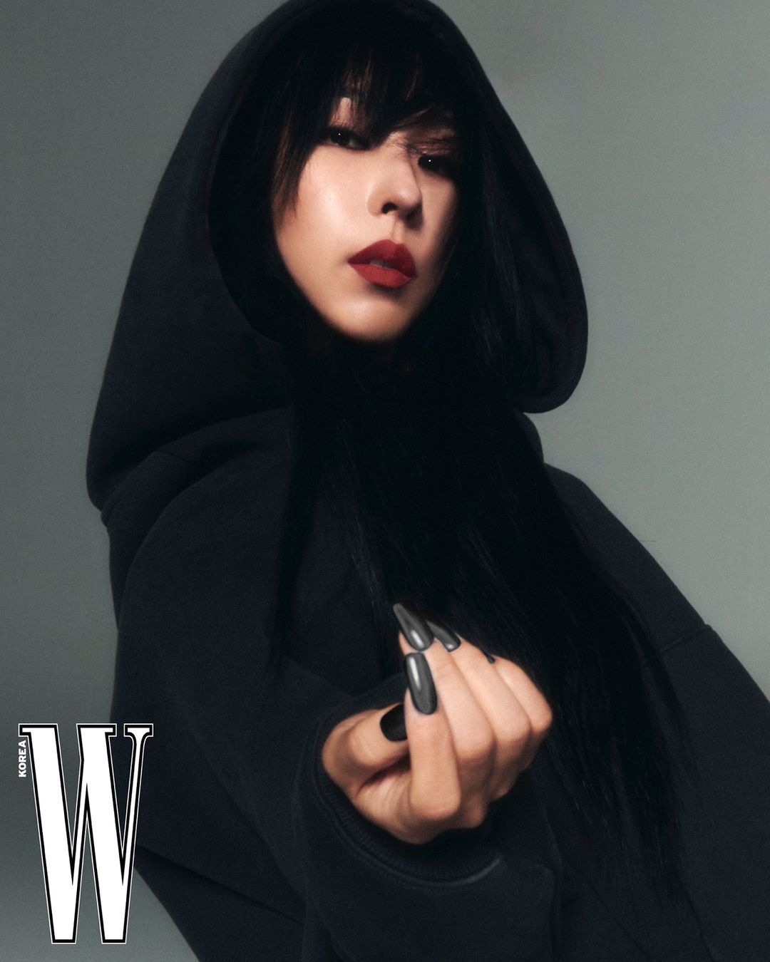 더쿠 - W코리아 <스트릿 우먼 파이터 2> 리더들과의 화보