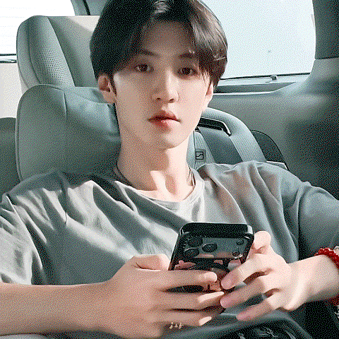XAYFHn.gif