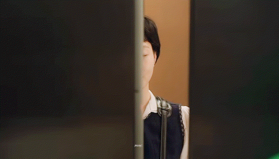 XEWKBm.gif