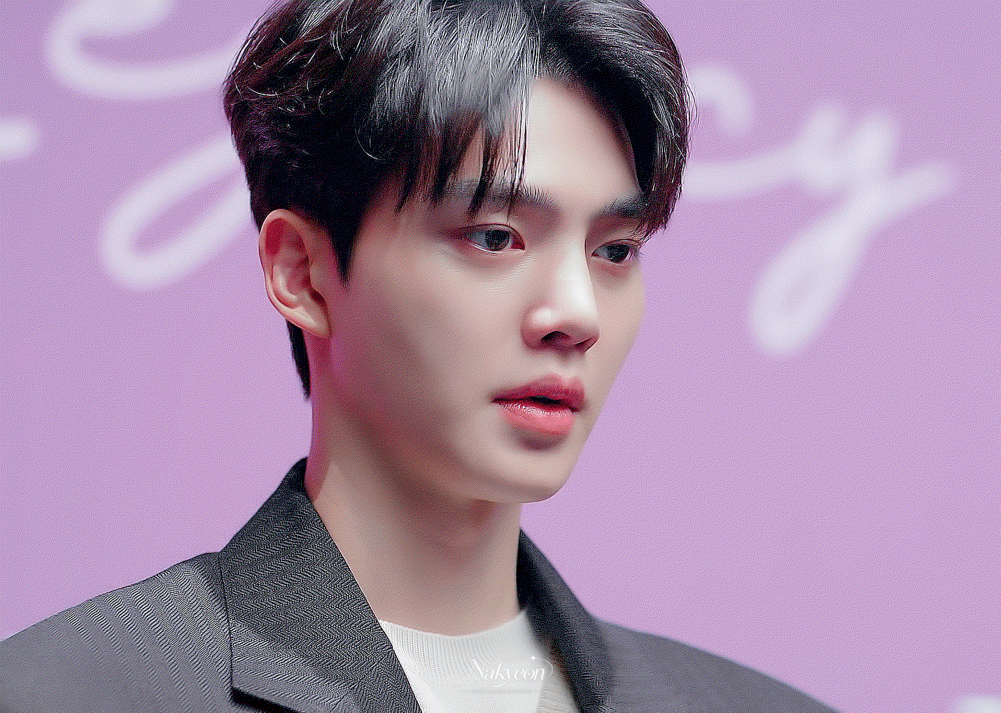 XEtLKG.gif