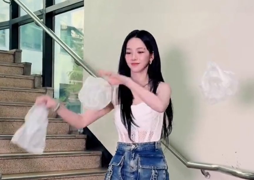 더쿠 - 돈블링크 뭐나오나..? 새영상 나오나..?