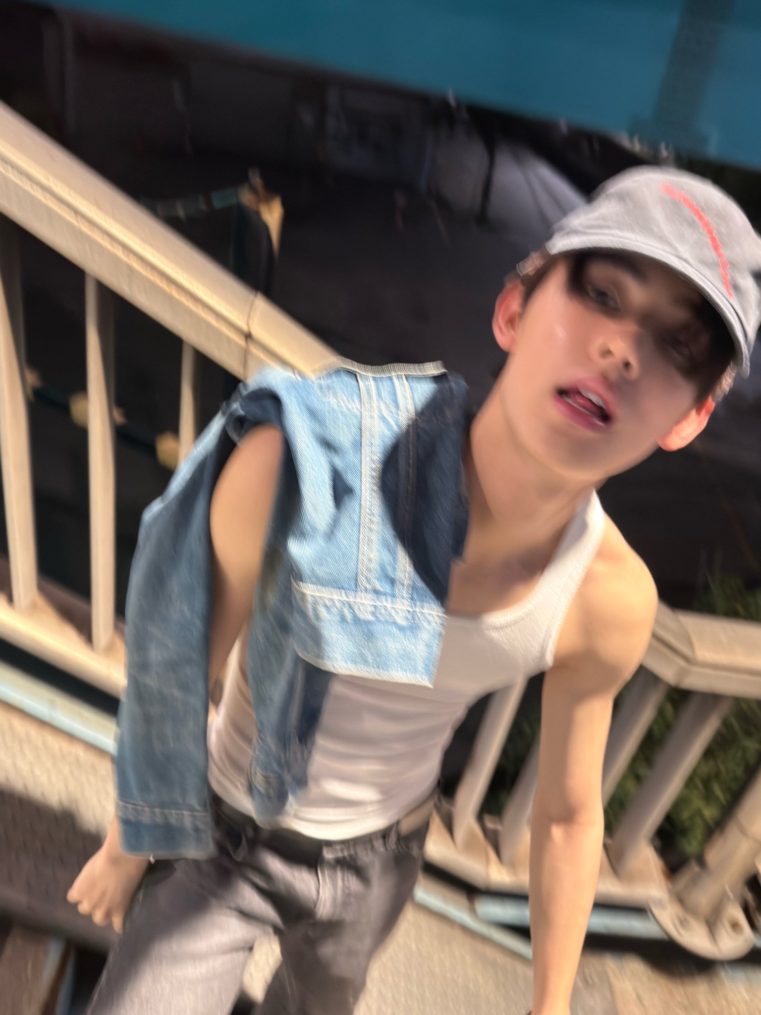 XHIOIn