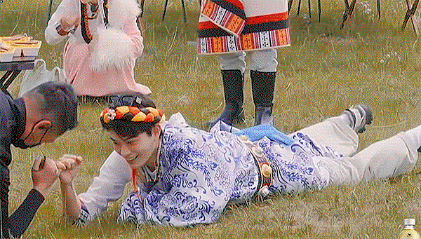 XMGCHo.gif