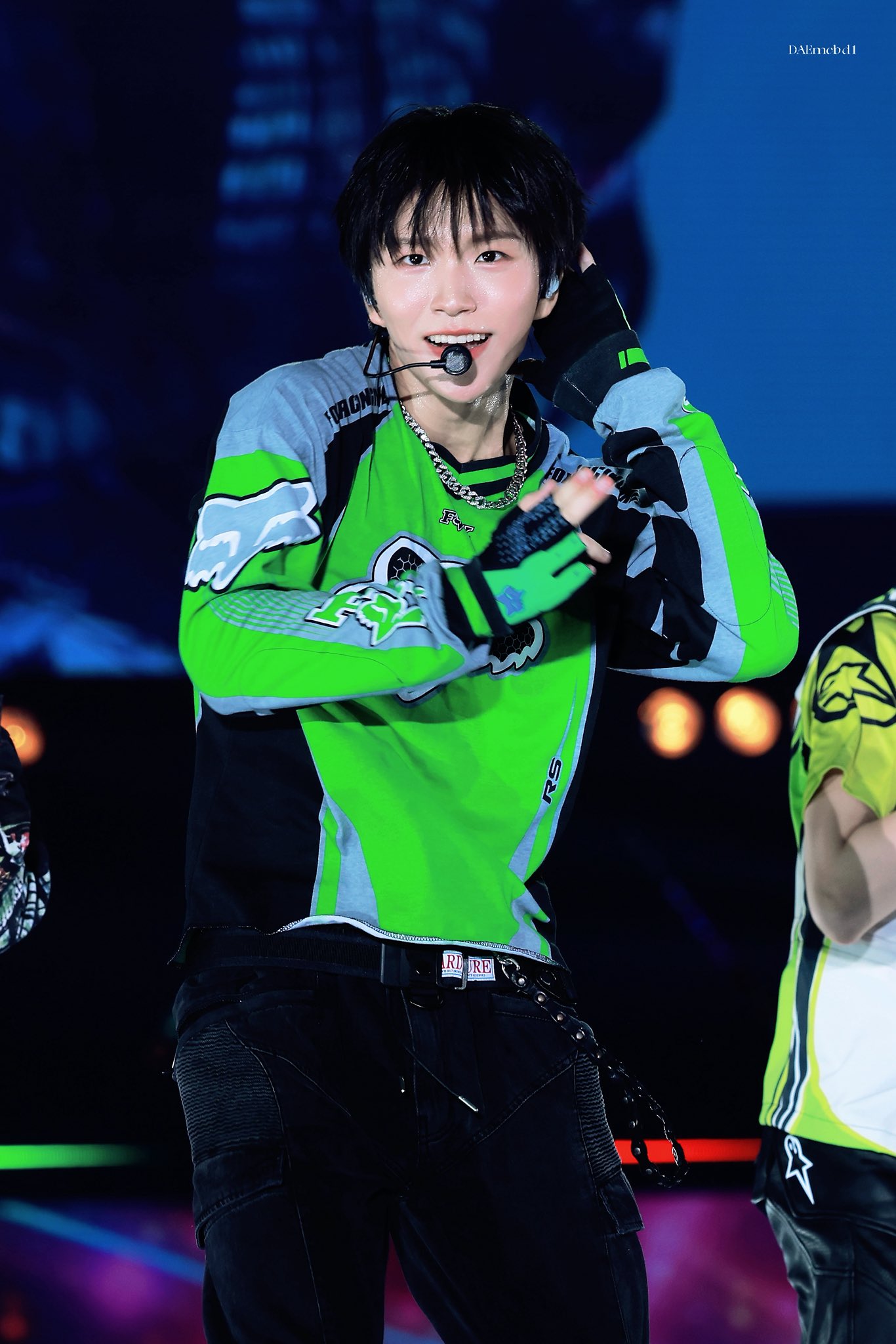 XOTAIj