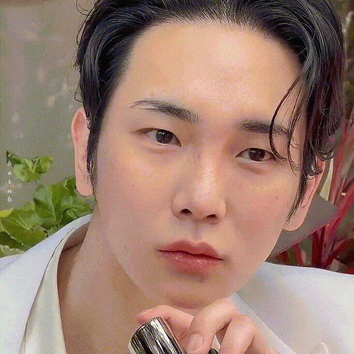 XRvUSQ.gif