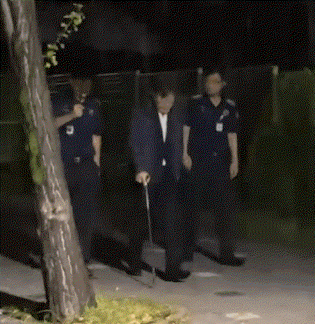 XSftEB.gif