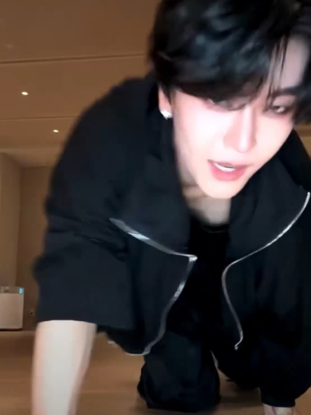 XUeEAh