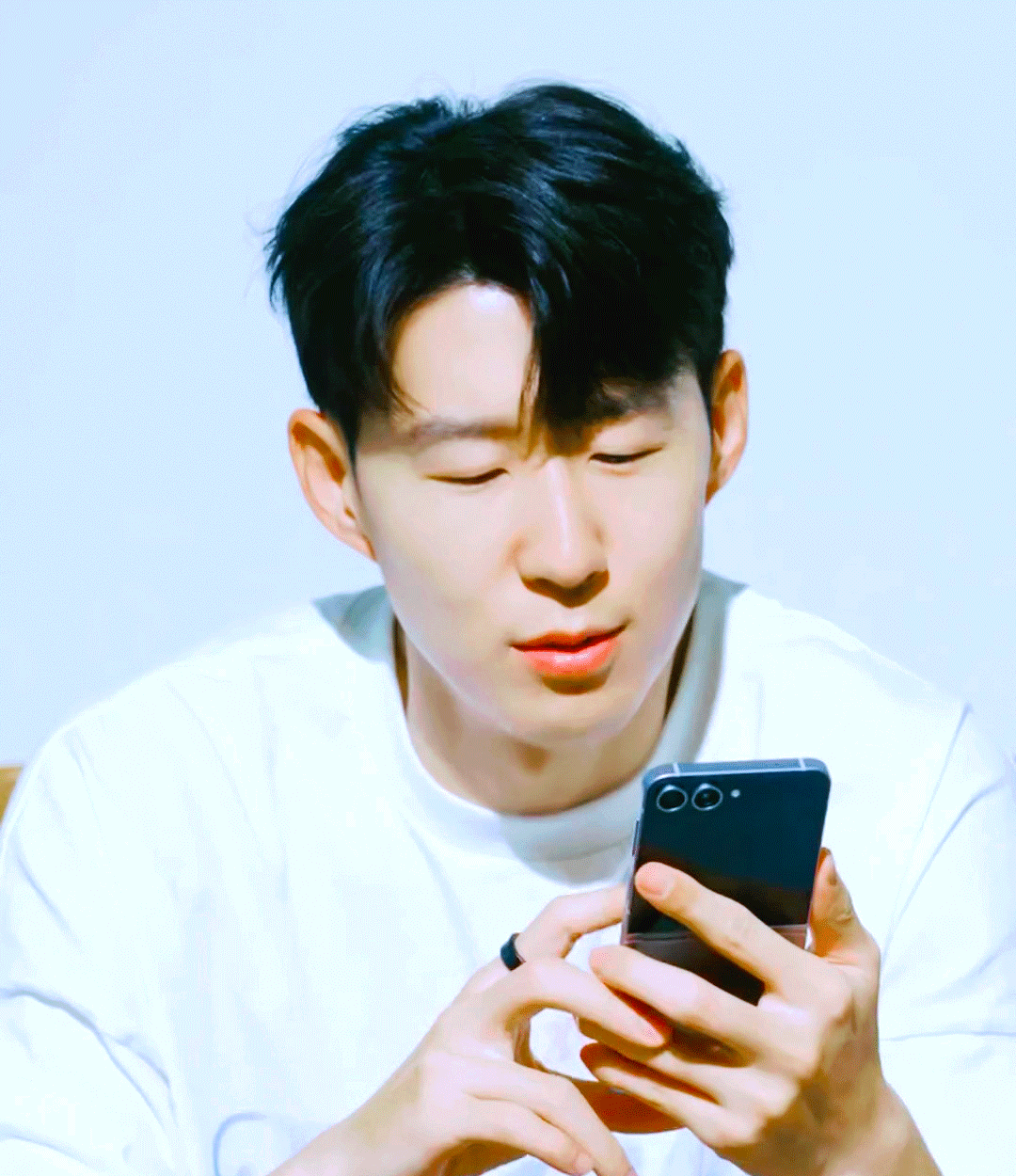 XXyuHt.gif