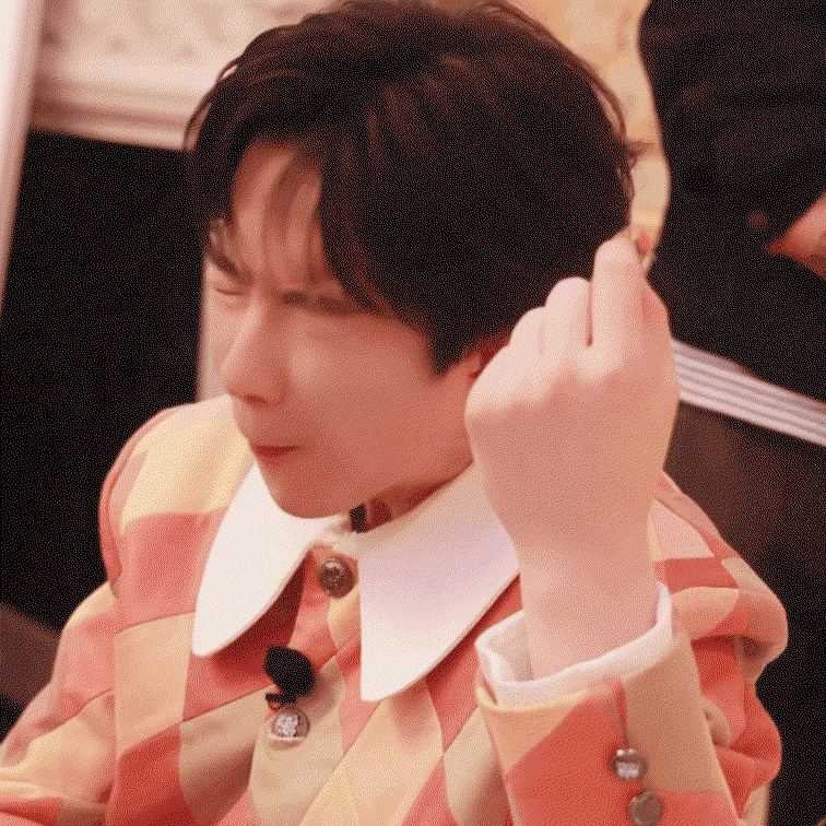 XYvYRM.gif