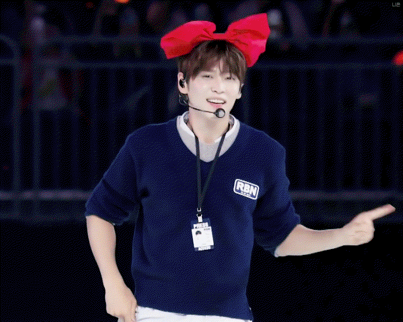 XcDEyg.gif