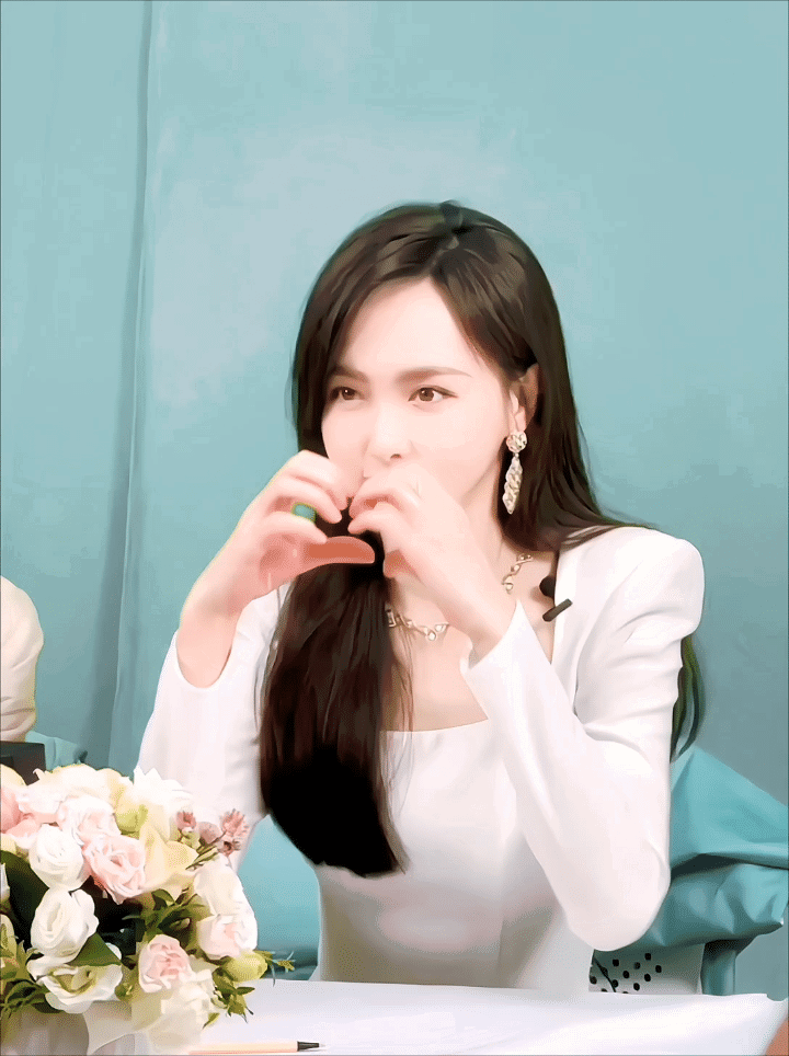 XcpVsF.gif