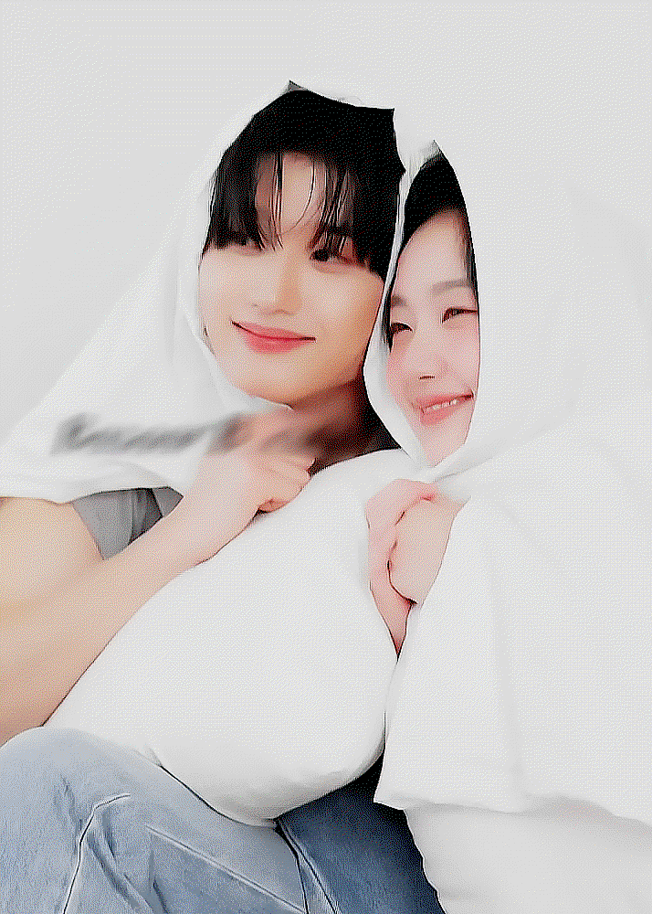 XhvDKx.gif
