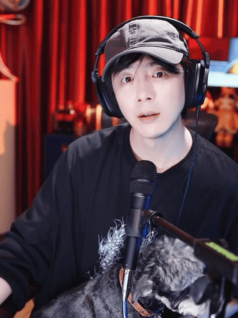 XiDxQv.gif