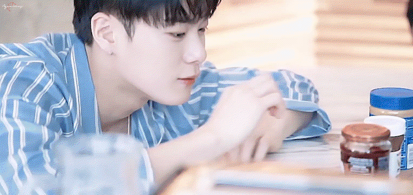 XjKjBk.gif