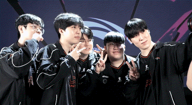 Xrvahy.gif