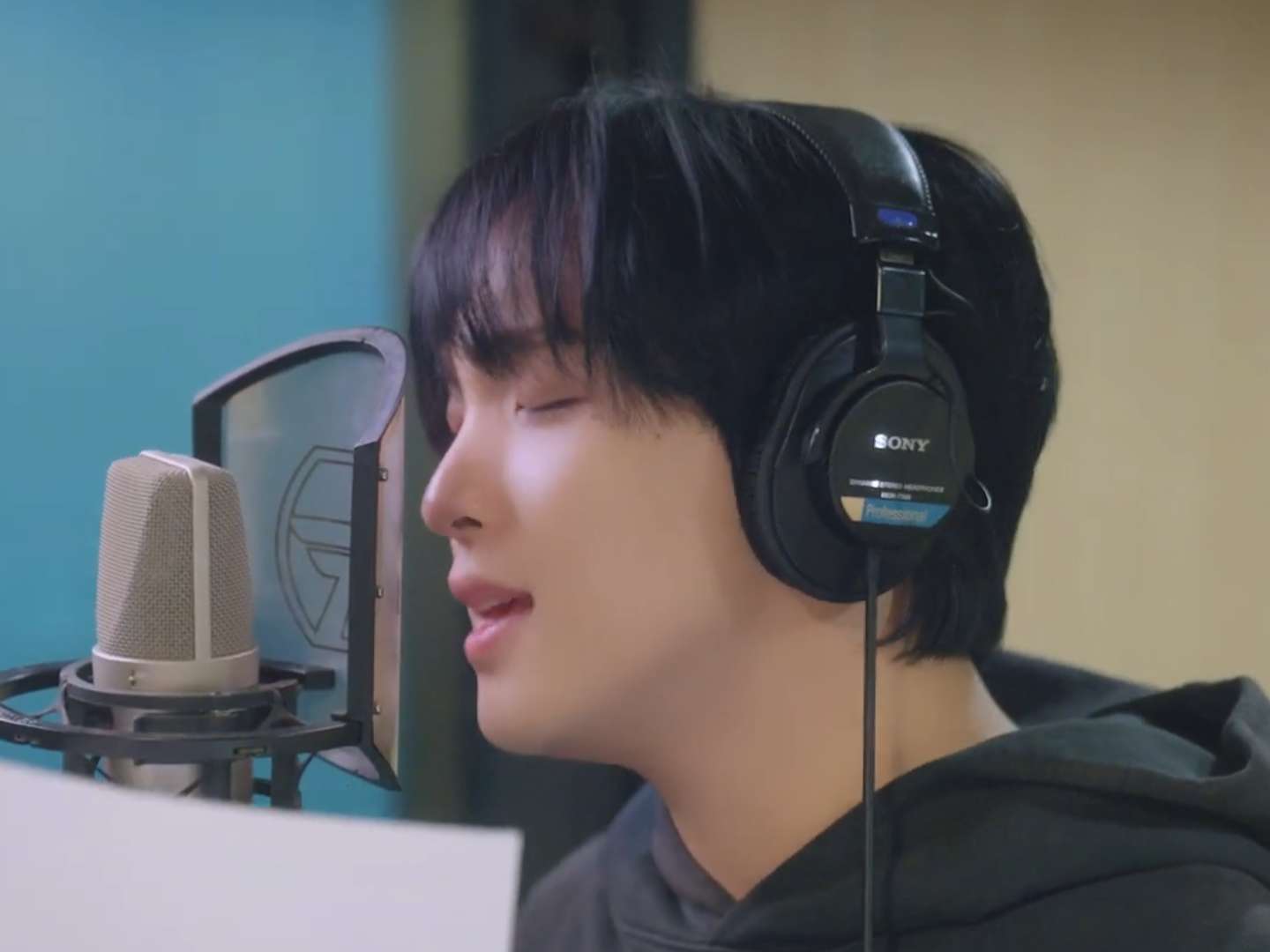 녹음실 얼굴이 너무 순딩이당