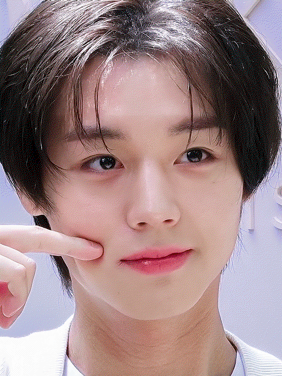 XwmjiC.gif