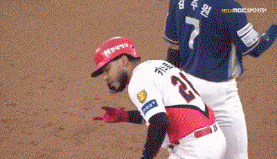 XywGbP.gif