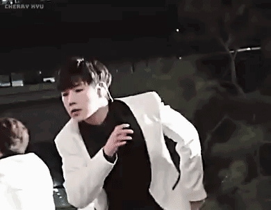 XzhCXo.gif