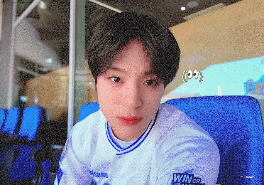 YAtmST.gif