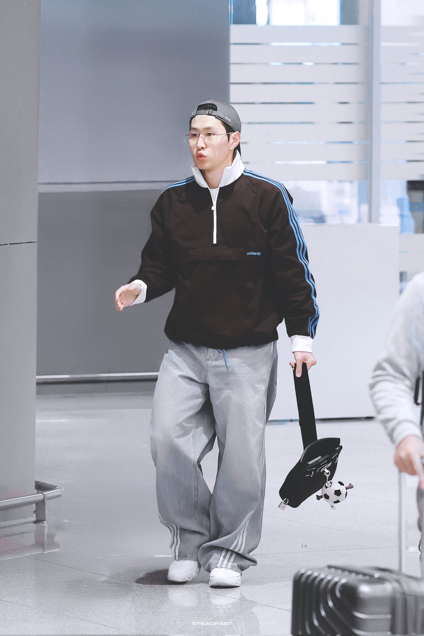YFVfpb