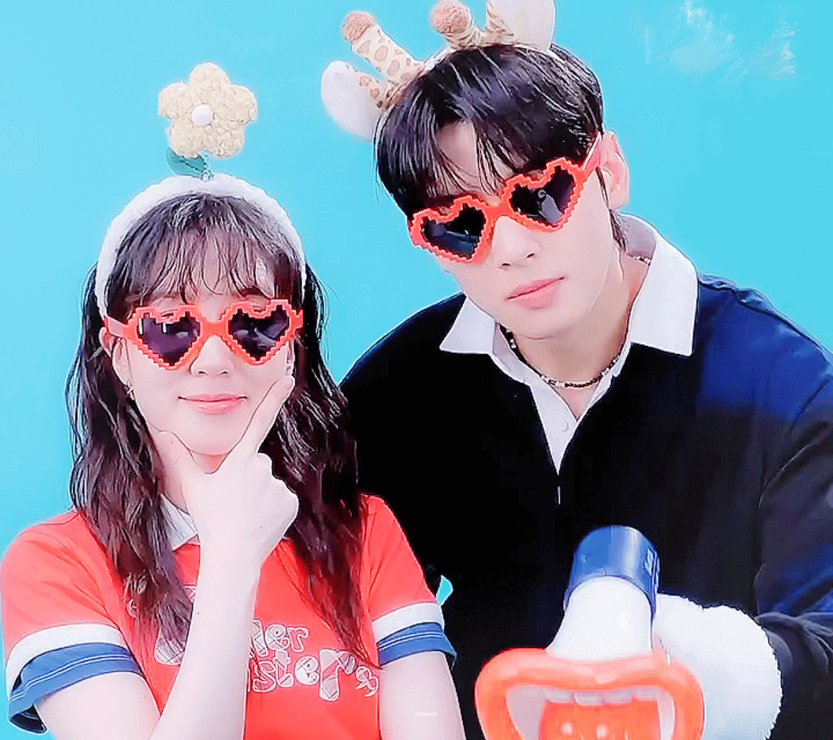 YFcuWU.gif