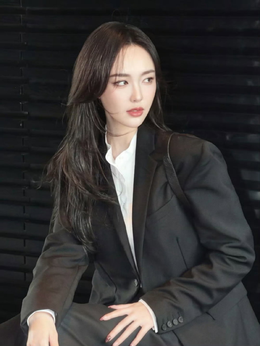 YGIWkh