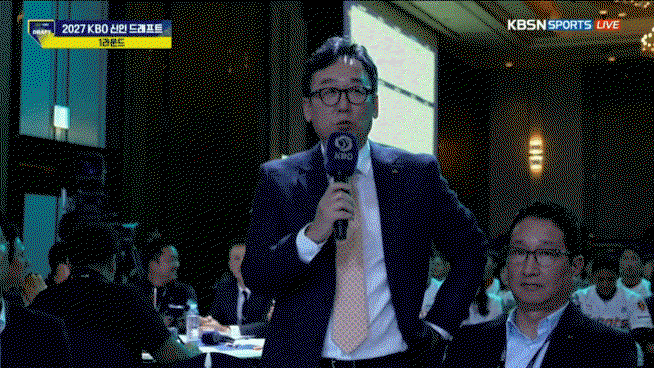 YKrTil.gif