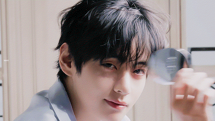 YMrKCH.gif