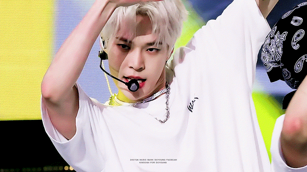 YMyHhd.gif