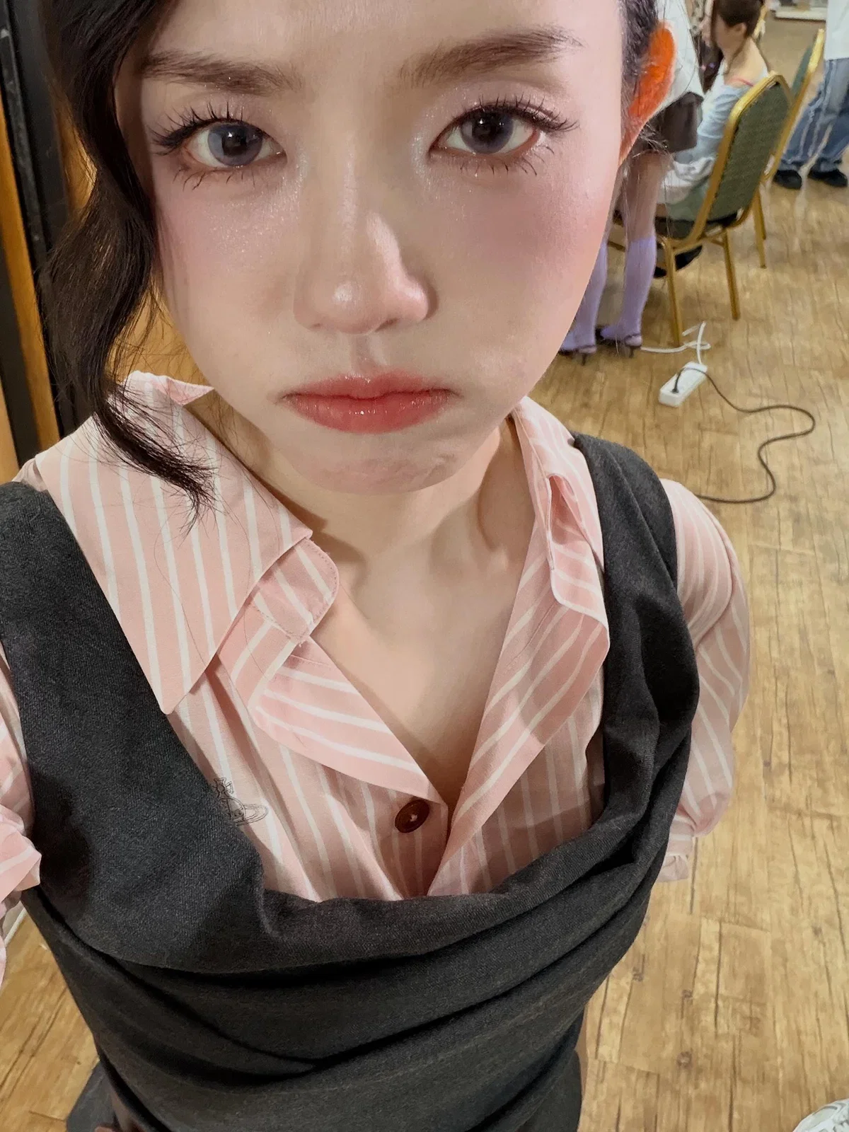 YNIQUo