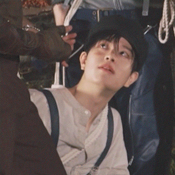 YNxeJx.gif