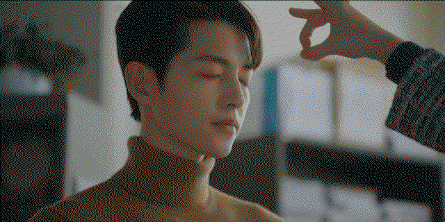 YQFjCj.gif