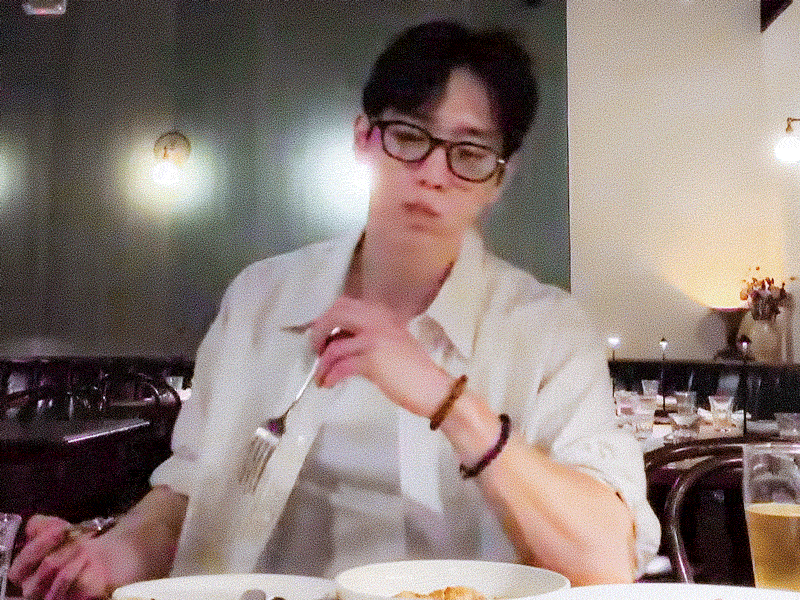 YUOXgn.gif