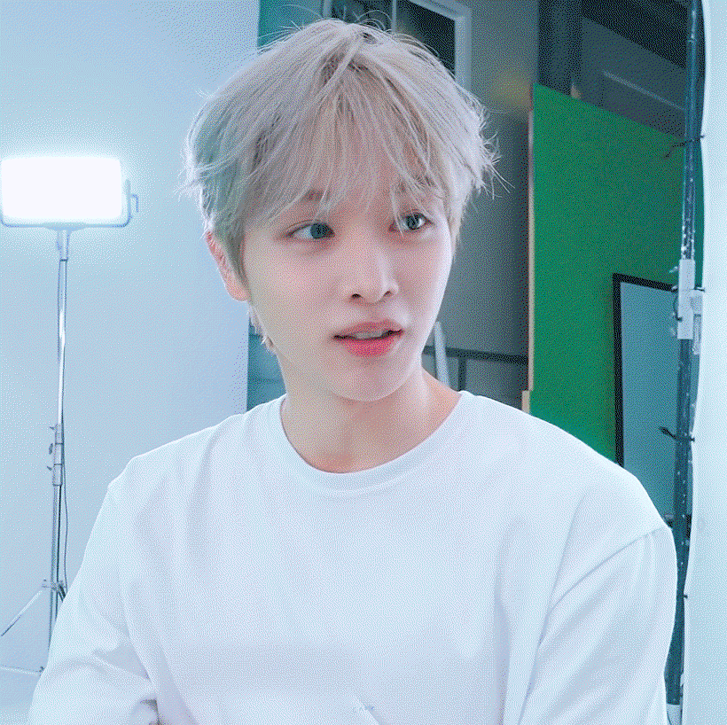 YWLGdM.gif
