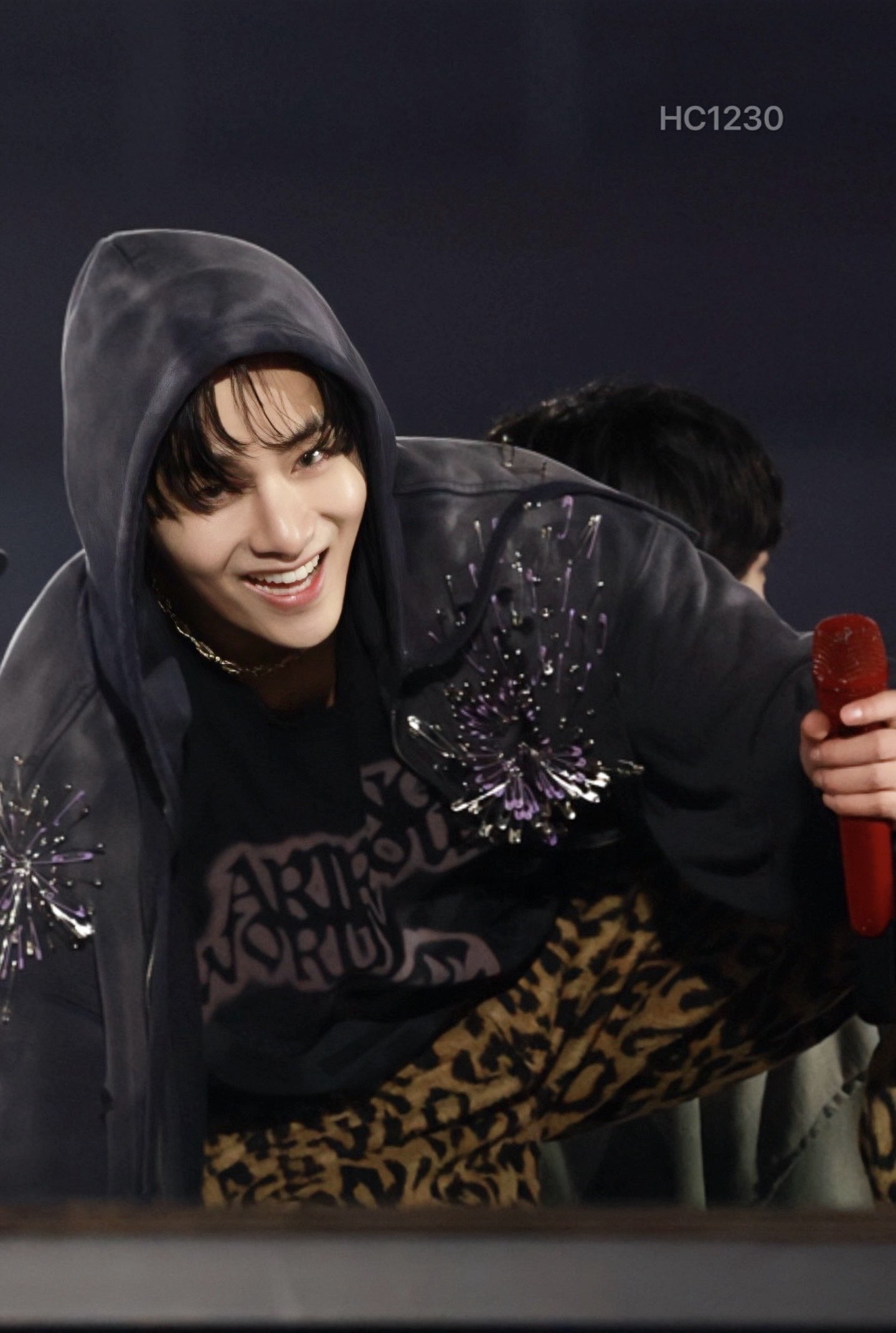 YYXFgU