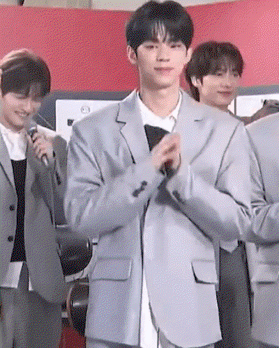 YcNcEy.gif