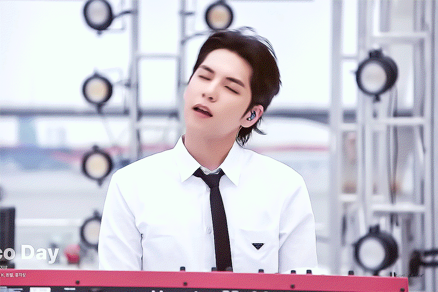 YhsAsj.gif