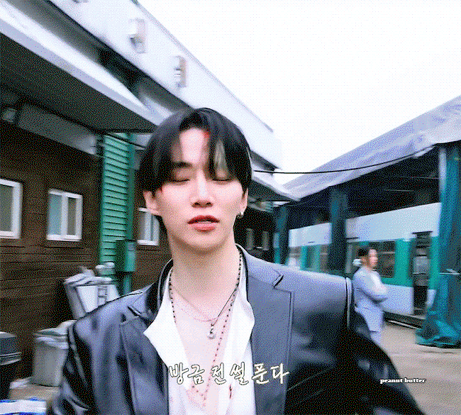 YknviN.gif