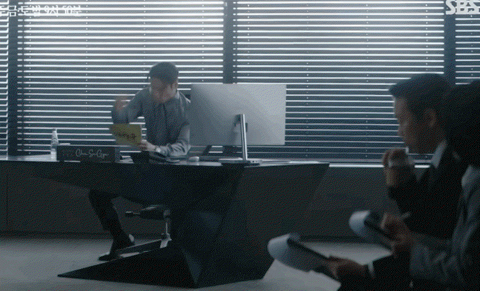 YoGhQe.gif