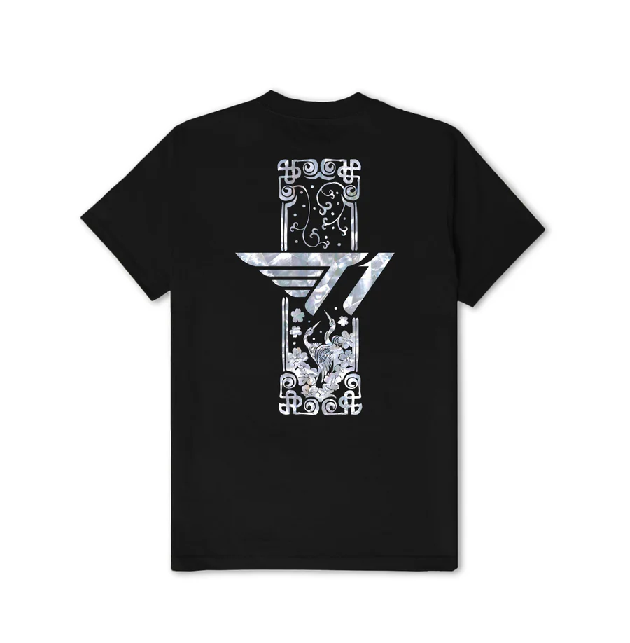 YrxFeV