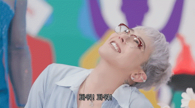 YuNQnU.gif