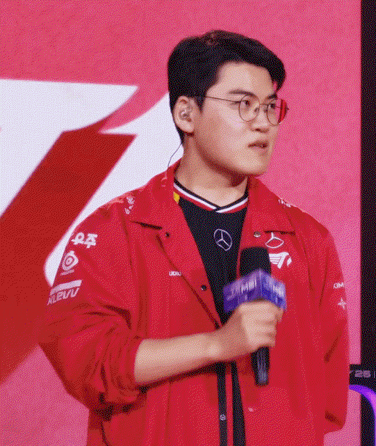 YvJQiK.gif