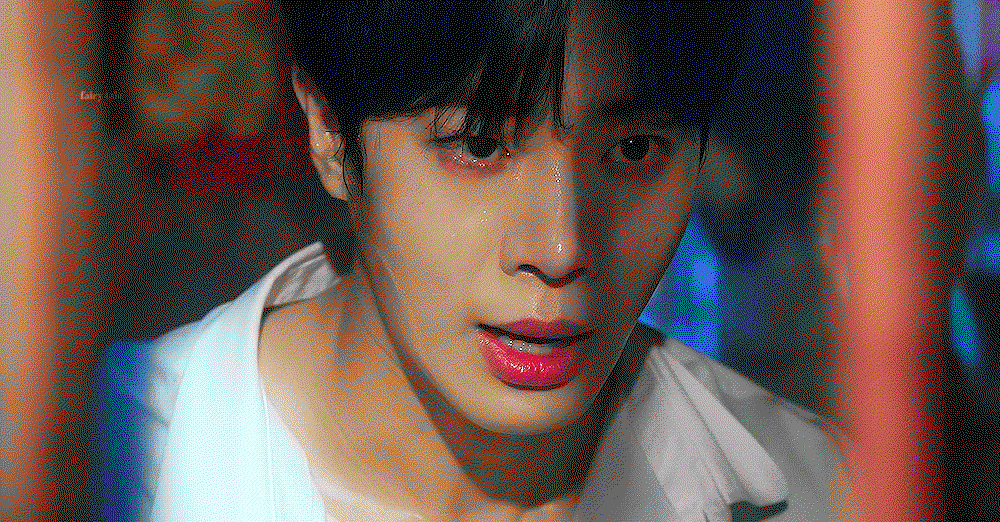 Yytheu.gif