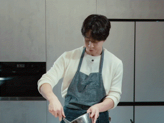 ZFOHgX.gif