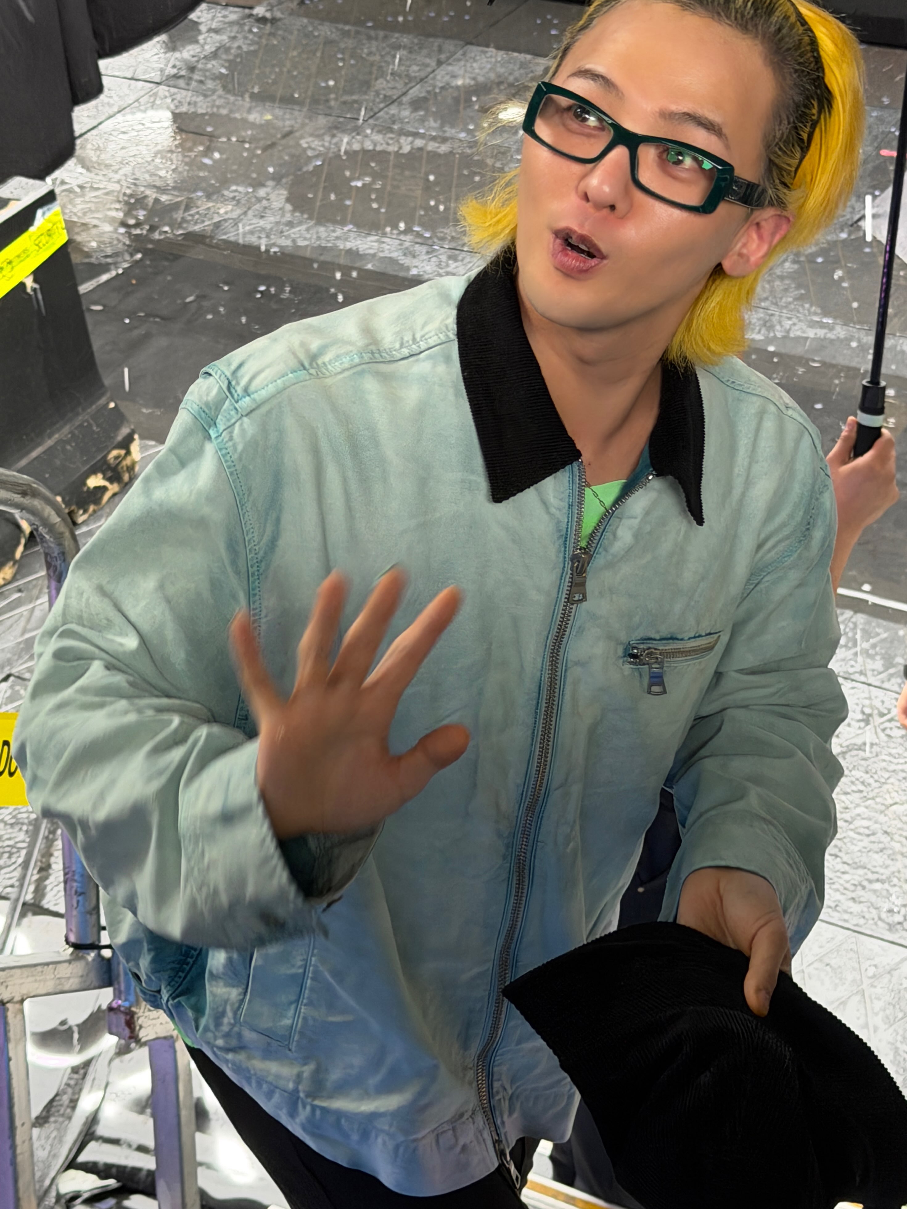 ZICcIY